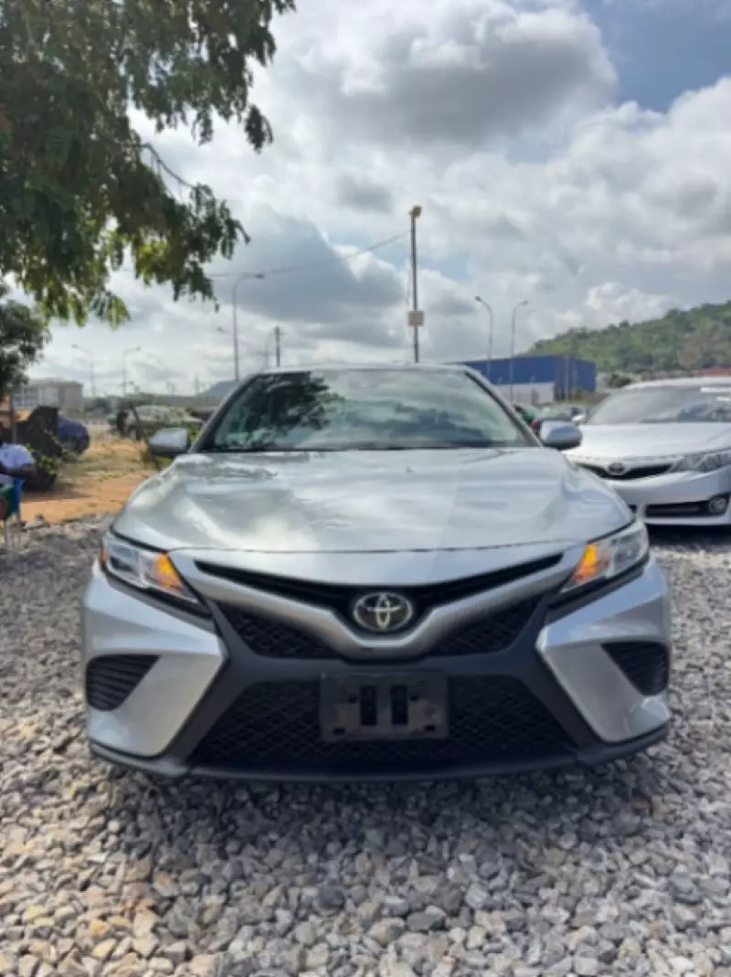 TOYOTA Camry   - 2020