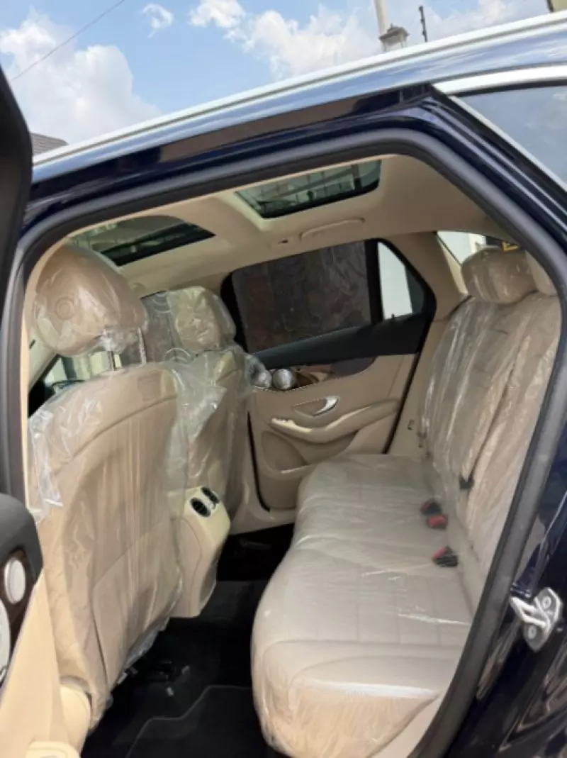 Mercedes-Benz GLC 300   - 2018