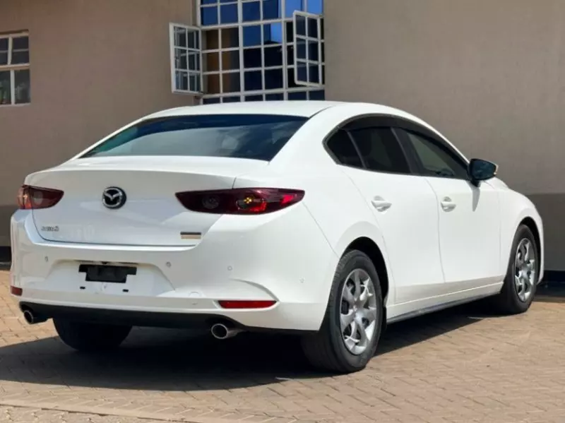 Mazda 3   - 2020