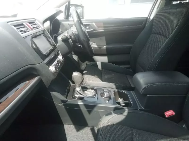 Subaru Legacy B4   - 2017