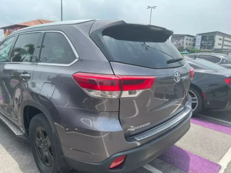 TOYOTA Highlander   - 2015