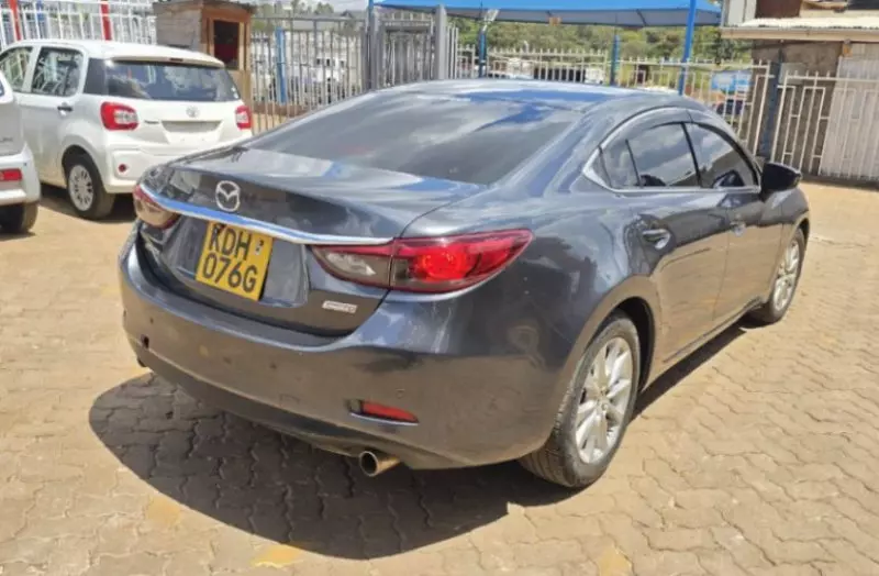Mazda Atenza    - 2015