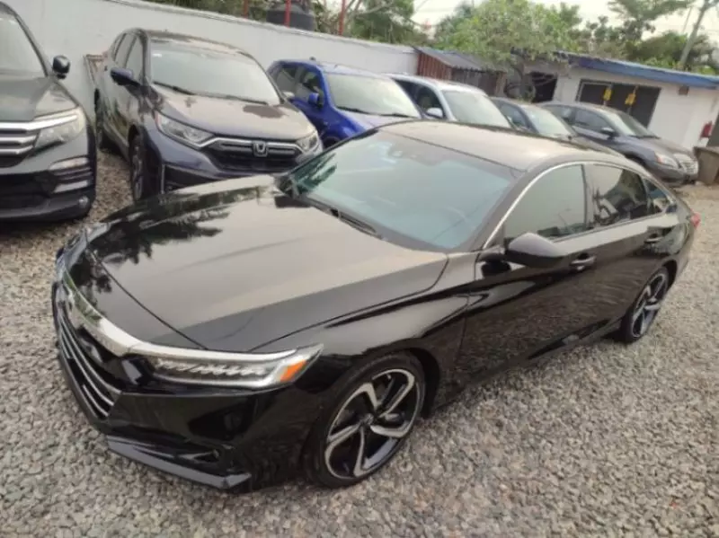 Honda Accord   - 2021