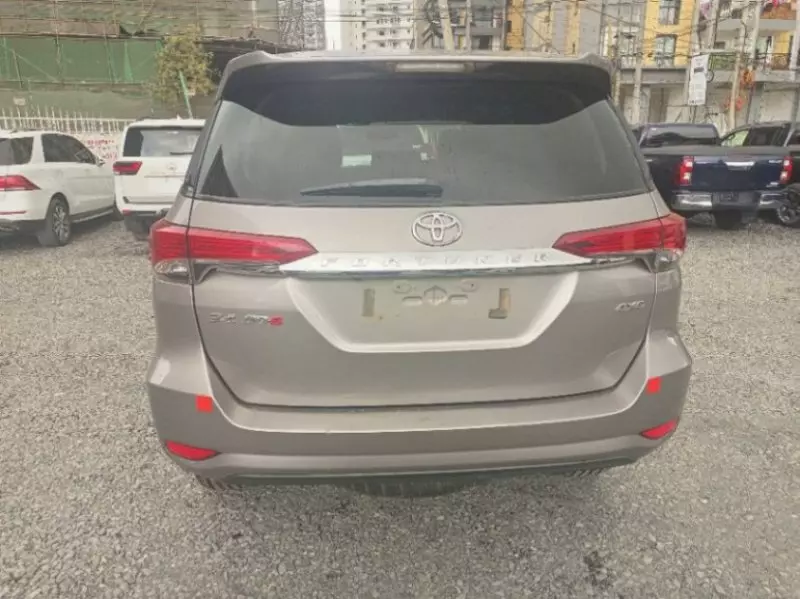 TOYOTA Fortuner   - 2019
