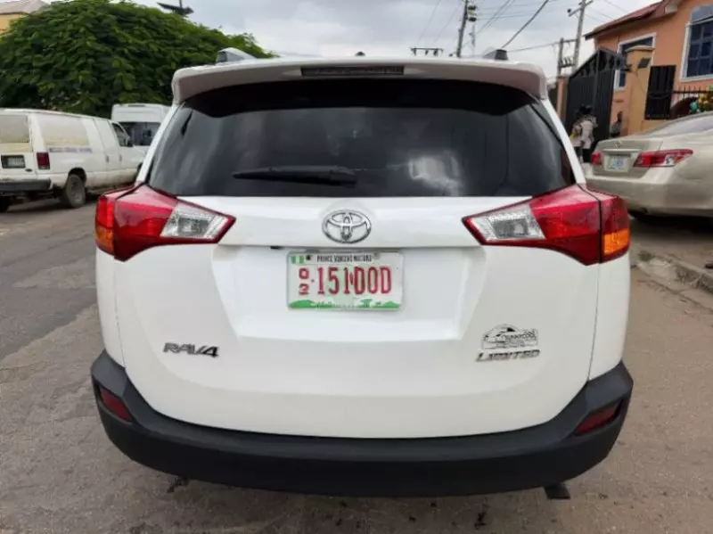 TOYOTA RAV 4   - 2013