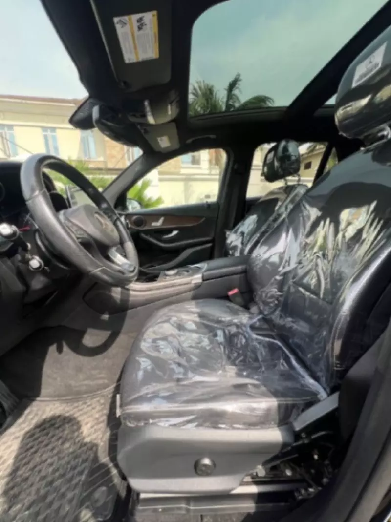 Mercedes-Benz GLC 300   - 2018