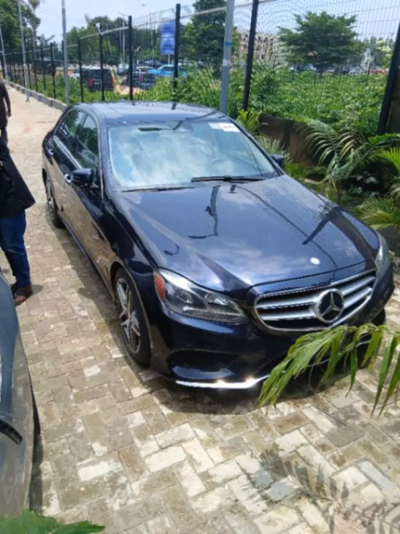 Mercedes-Benz E350   - 2015
