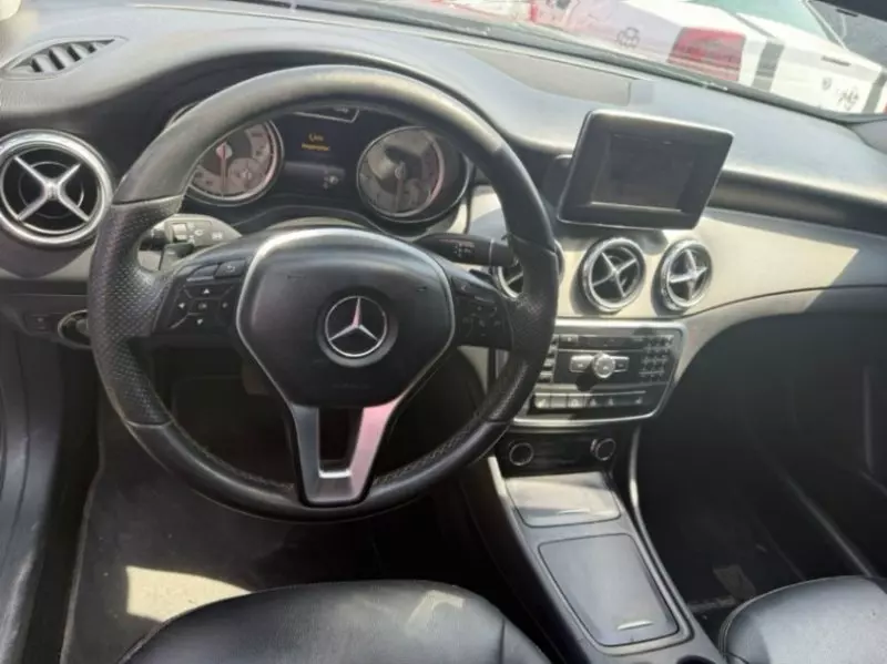 Mercedes-Benz GLA-Class - 2015