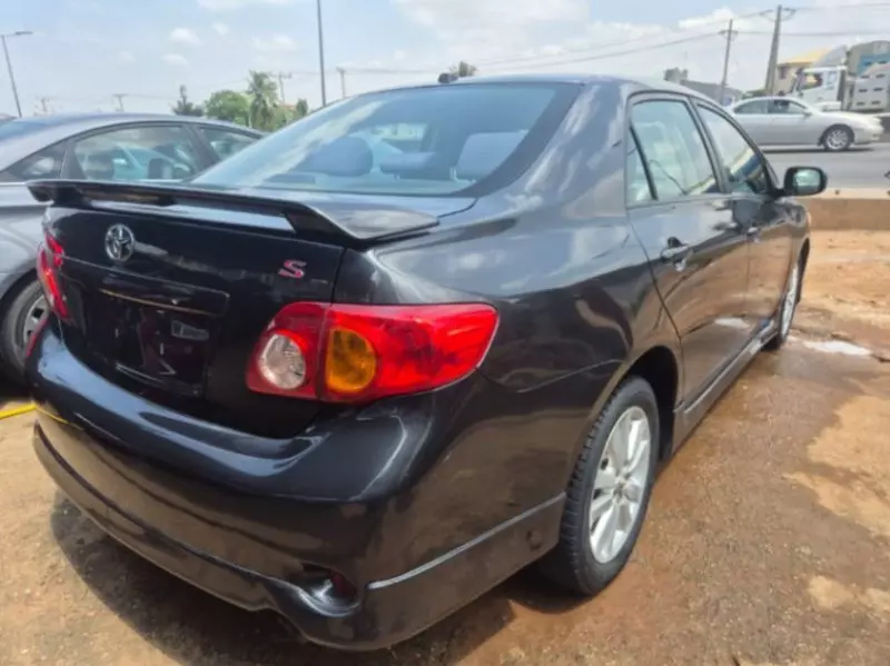 Toyota Corolla Sport   - 2010