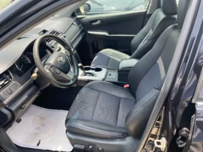 TOYOTA Camry - 2012