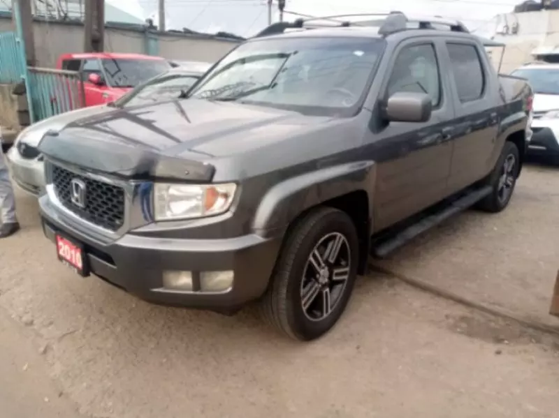 Honda Ridgeline   - 2010