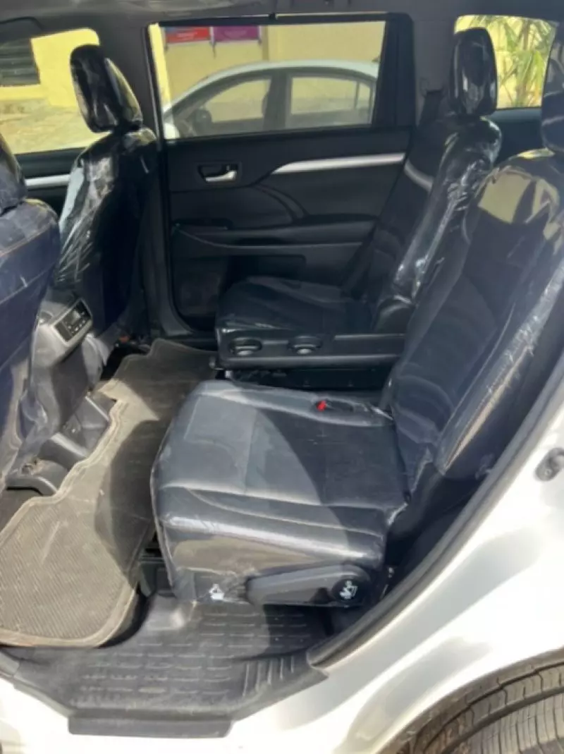 Toyota Highlander   - 2018