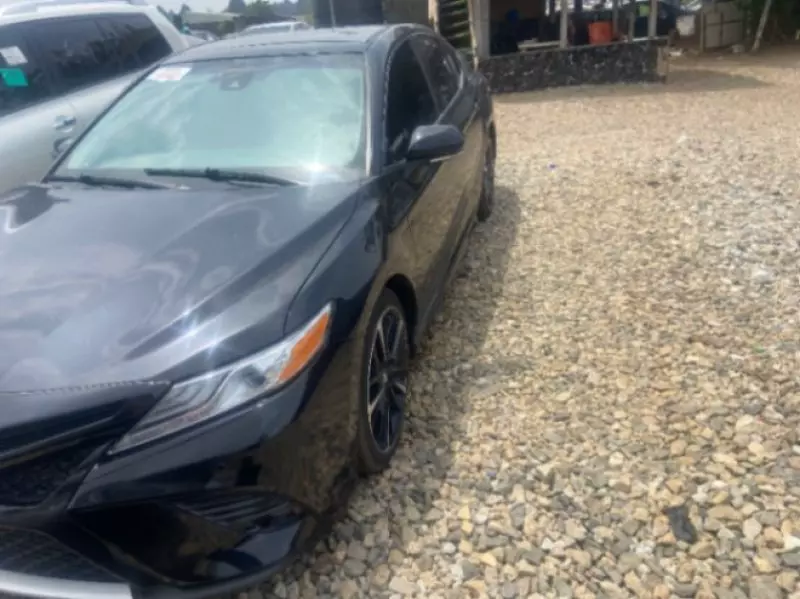 TOYOTA Camry   - 2018