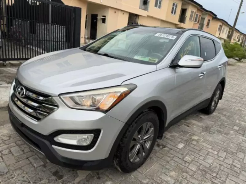 Hyundai Santa Fe Sport   - 2014