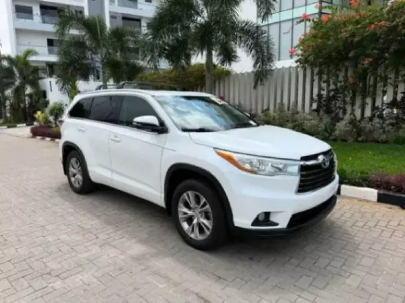 TOYOTA Highlander   - 2015