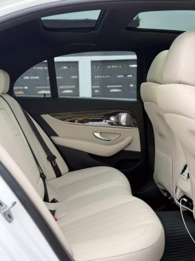 Mercedes-Benz E 300   - 2014