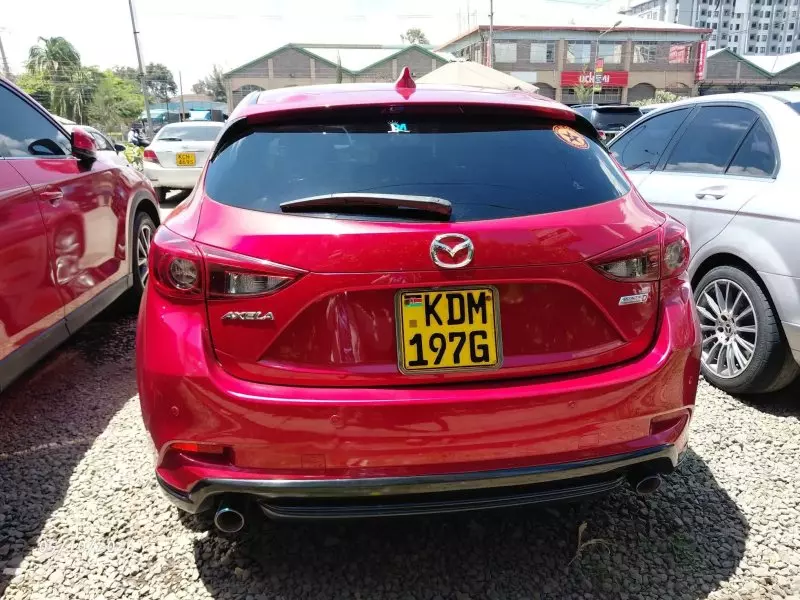 Mazda Axela    - 2016
