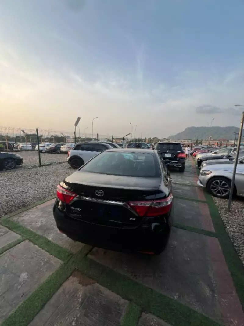 TOYOTA Camry   - 2017