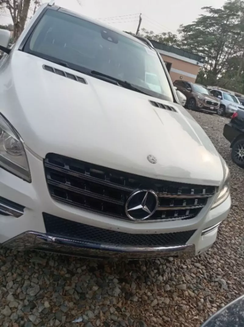 Mercedes-Benz ML-Class   - 2012