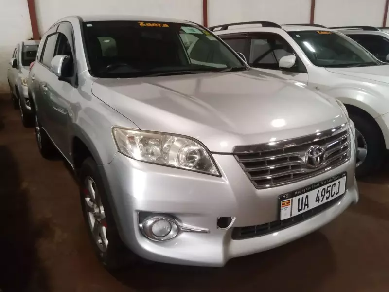 Toyota Vanguard    - 2010