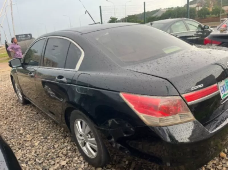 Honda Accord   - 2011