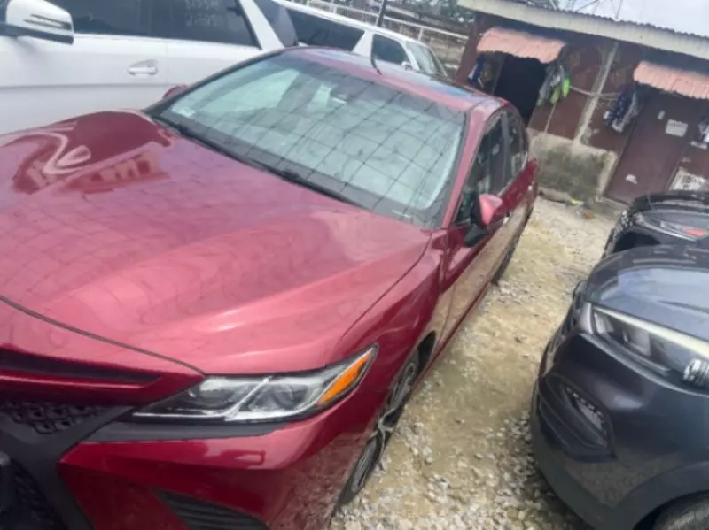 TOYOTA Camry   - 2018
