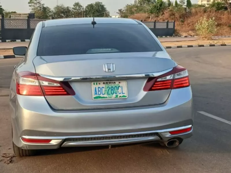 Honda Accord   - 2017