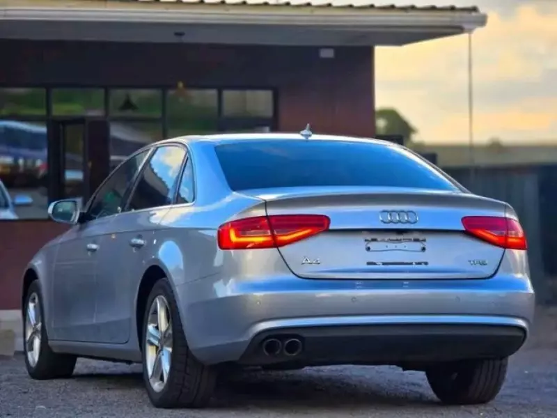 Audi A4   - 2015