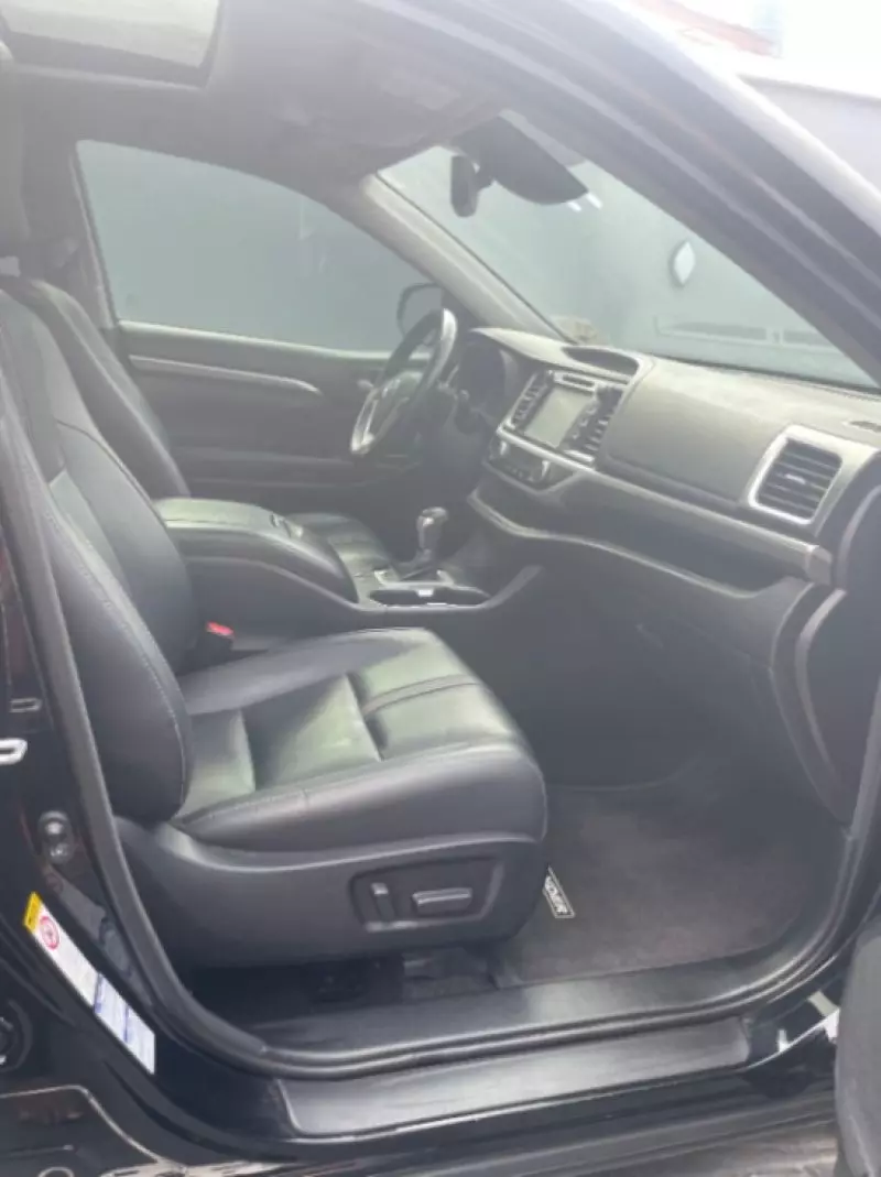 Toyota Highlander   - 2018