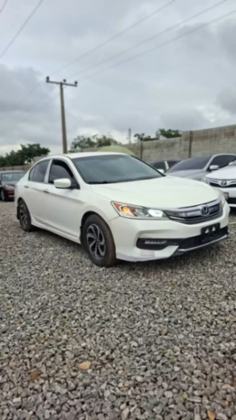 Honda Accord   - 2016