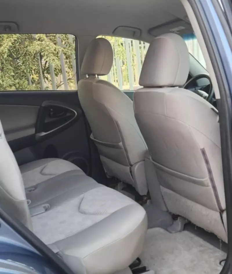 TOYOTA RAV 4   - 2010