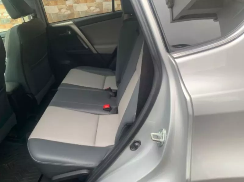 TOYOTA RAV 4 - 2015