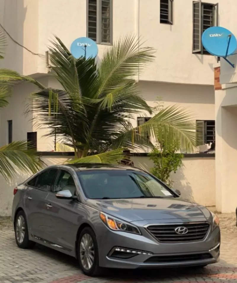 Hyundai Sonata   - 2015
