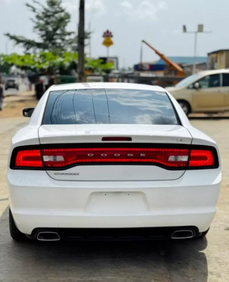 Dodge Charger   - 2014