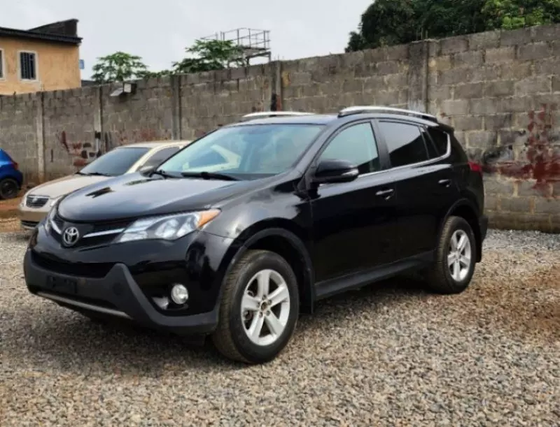 Toyota RAV 4   - 2014