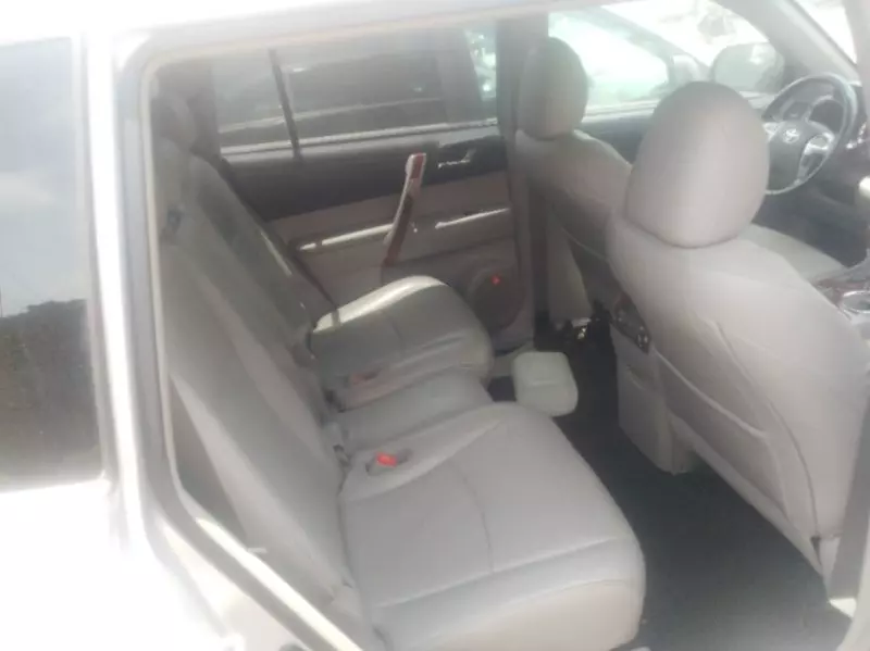 TOYOTA Highlander   - 2013