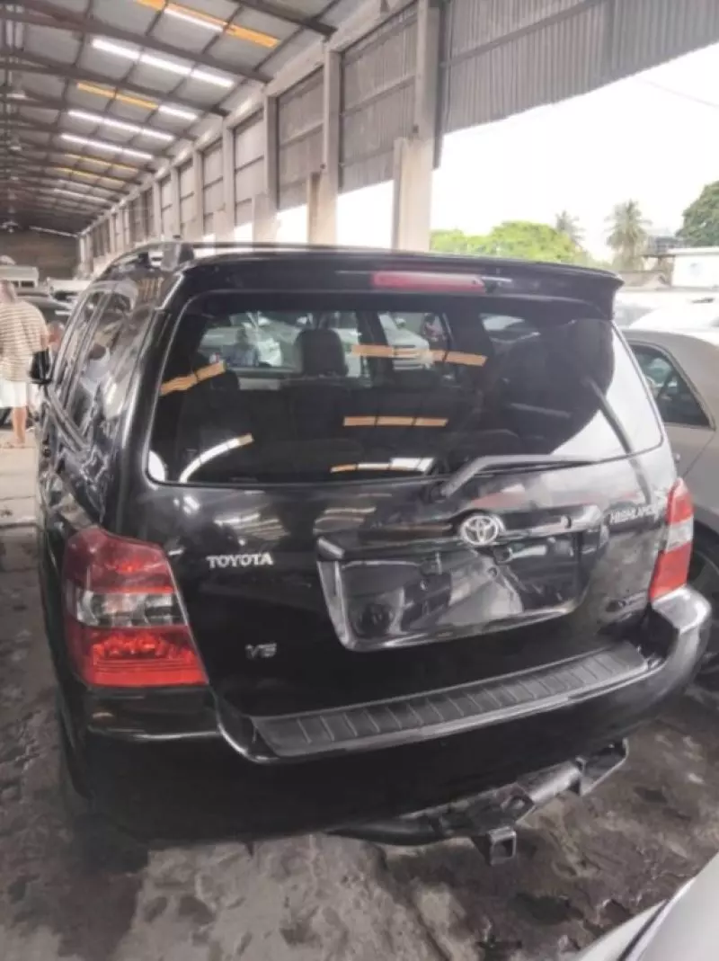 Toyota Highlander   - 2005