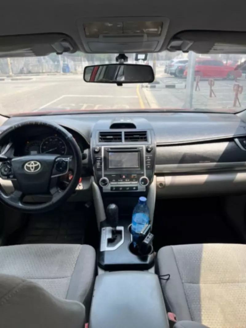 Toyota Camry   - 2013