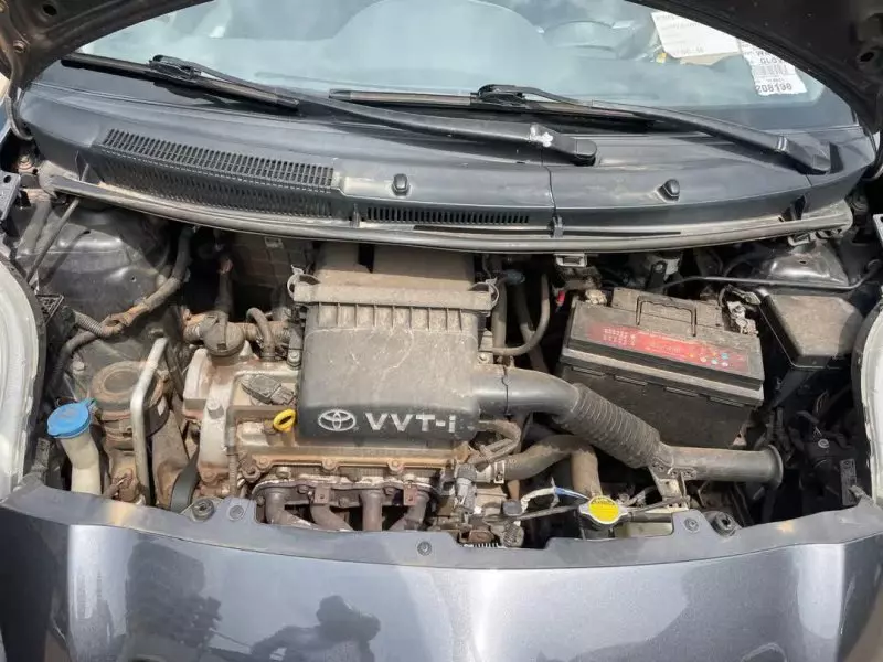 Toyota Yaris   - 2012