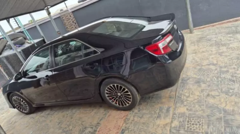 TOYOTA Camry   - 2011