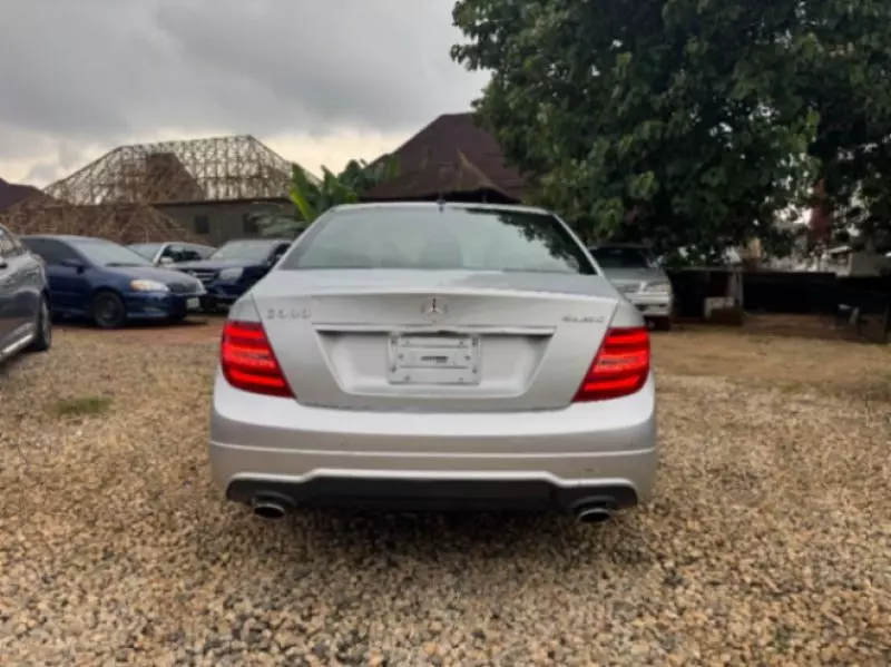 Mercedes-Benz C 300   - 2013