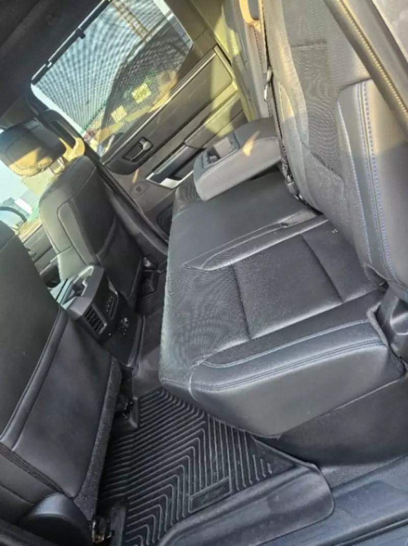 TOYOTA Tundra   - 2023