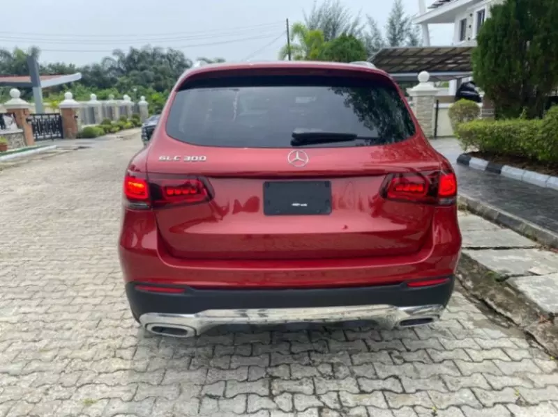 Mercedes-Benz GLC 300   - 2020