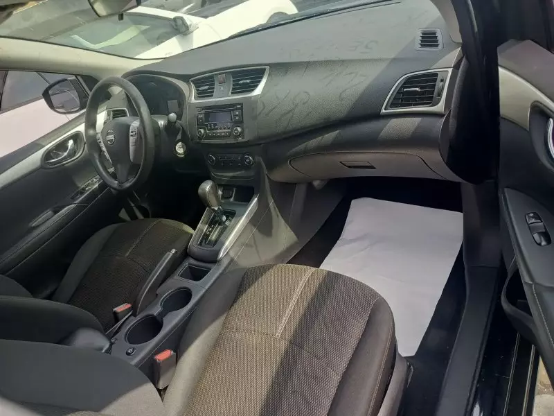 Nissan Sentra   - 2016