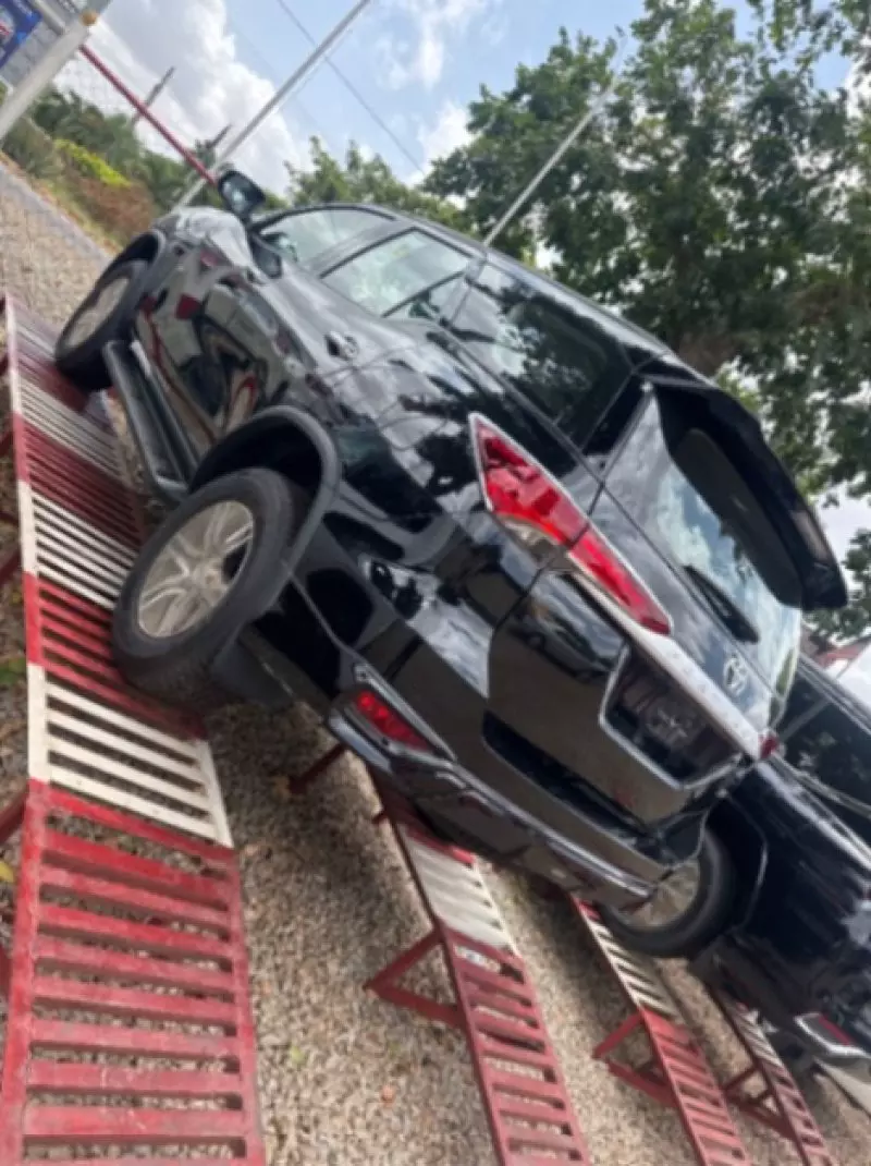 Toyota Fortuner   - 2025
