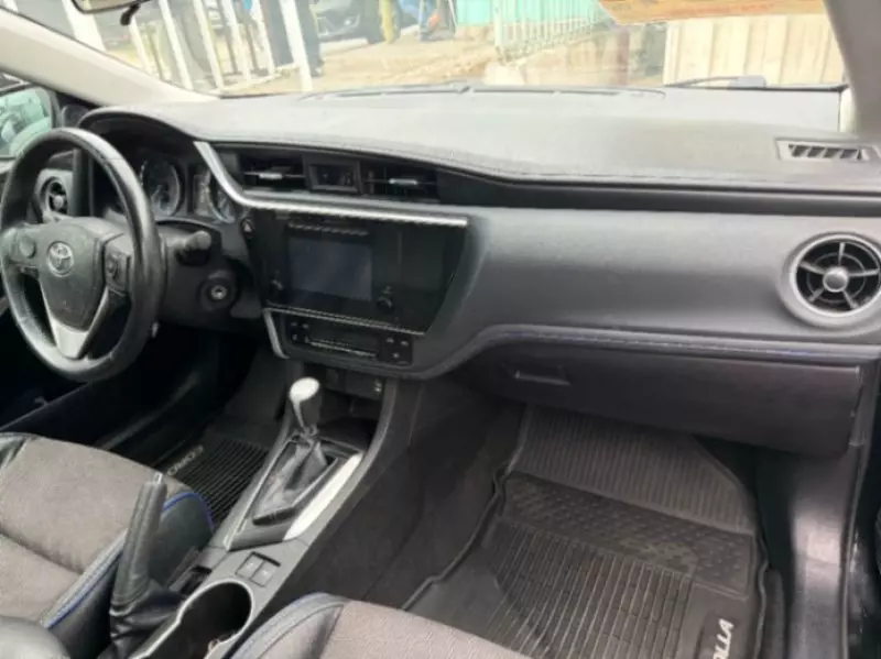 TOYOTA Corolla   - 2018