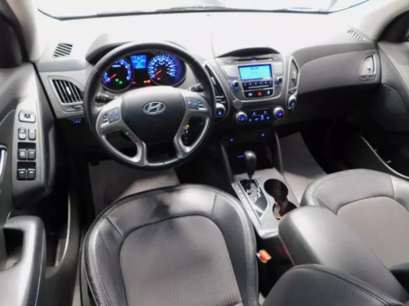 Hyundai Tucson   - 2015