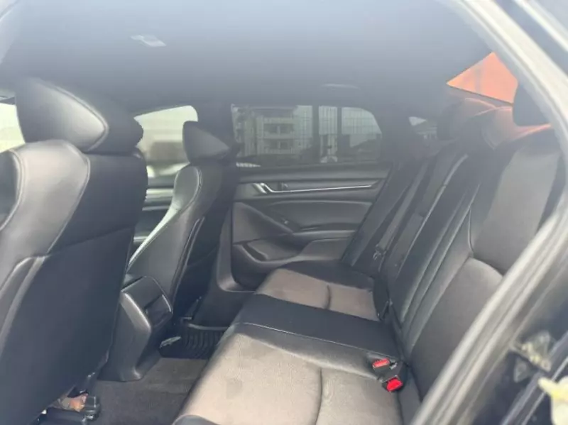 Honda Accord   - 2018