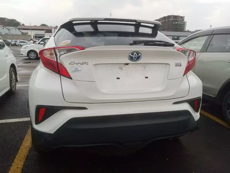 Toyota CH-R   - 2017
