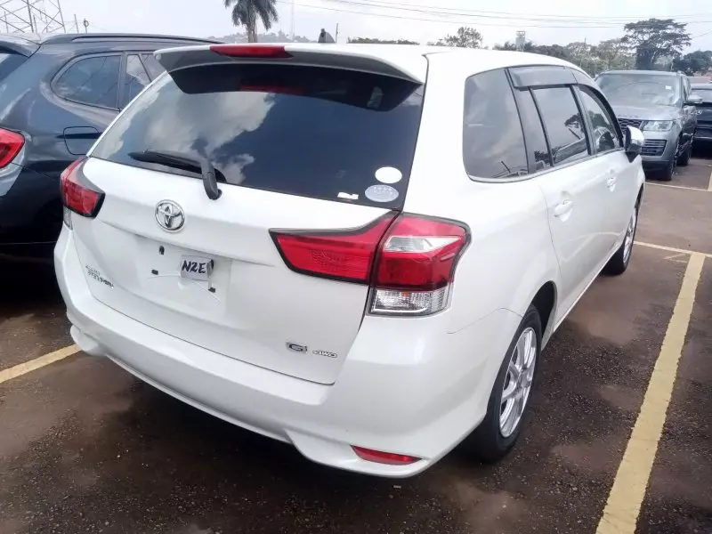 Toyota Fielder - 2015